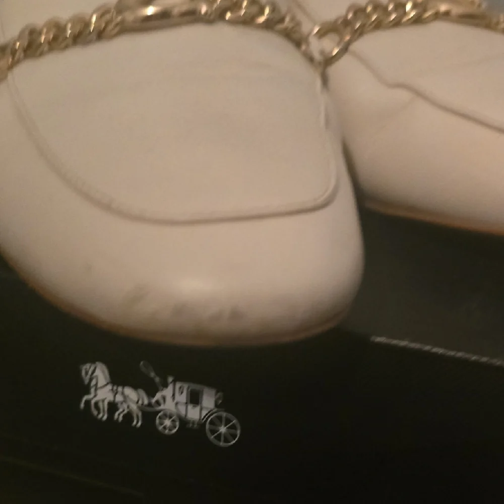 Coach White Leather Mules with Gold Chain - Picture 7 of 10